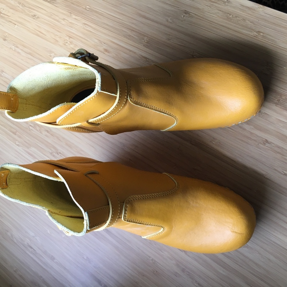 Swedish Hasbeen Jodhpur Boot size 40 (yellow)